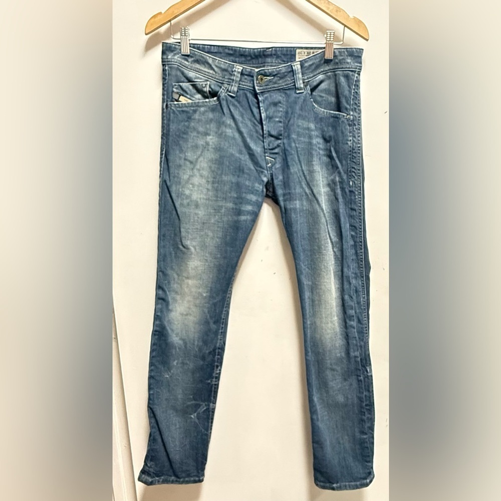 Diesel WASH 0888D STRETCH DARRON
REGULAR SLIM-TAPERED size 29